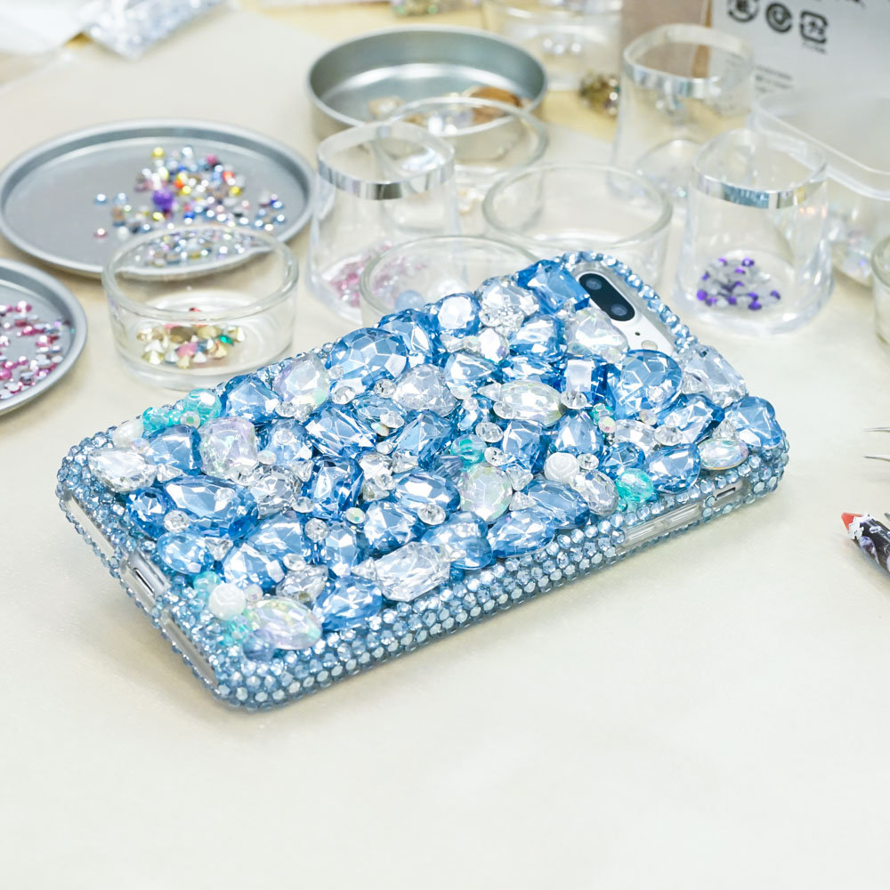 Baby Blue Stones Clear Diamonds Genuine Crystals Sparkle Bling Protective Case For Iphone X Xs Max Xr 7 8 Plus Samsung Galaxy S9 Note 9